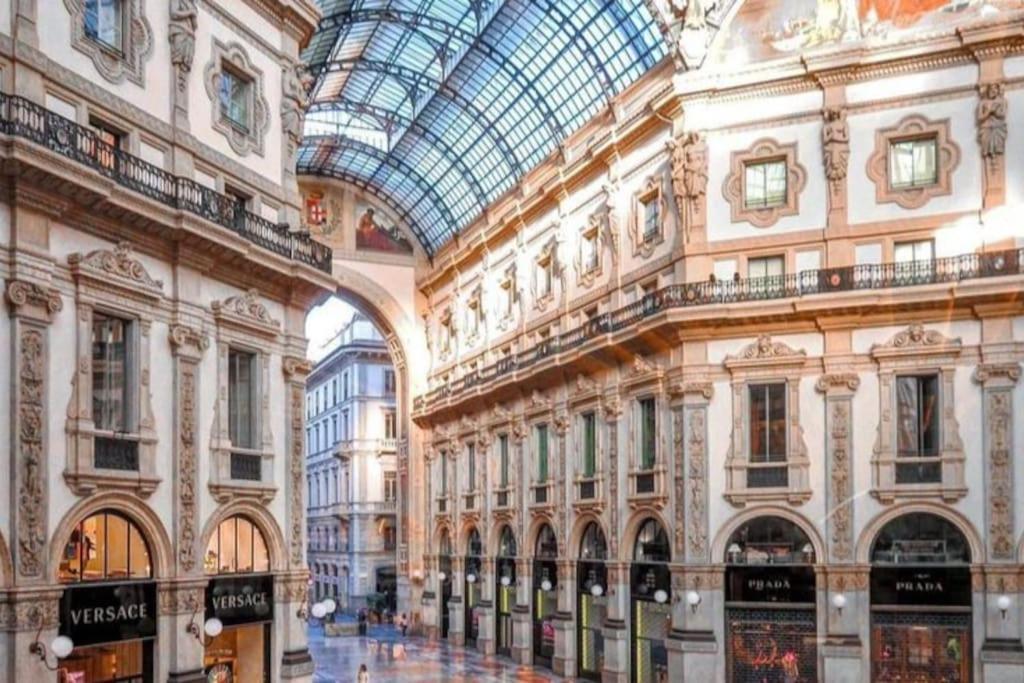 Ad Un Passo Dal Duomo Elegante Appartamento Wifi Milan Exterior photo